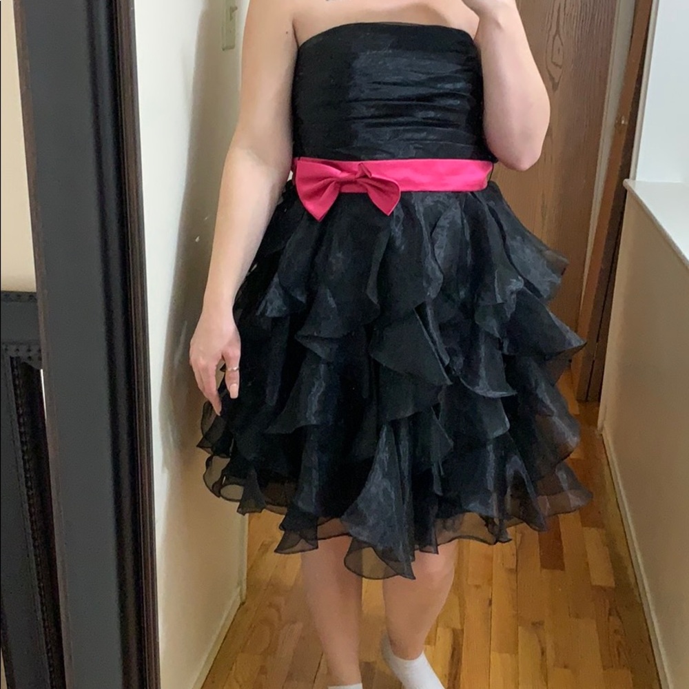 Ruffled homecoming strapless dress